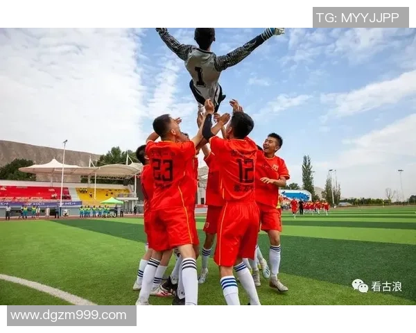 深圳足球队的速度之道:如何在赛场上赢得胜利与观众的心 深圳足球队的速度之道:如何在赛场上赢得胜利与观众的心